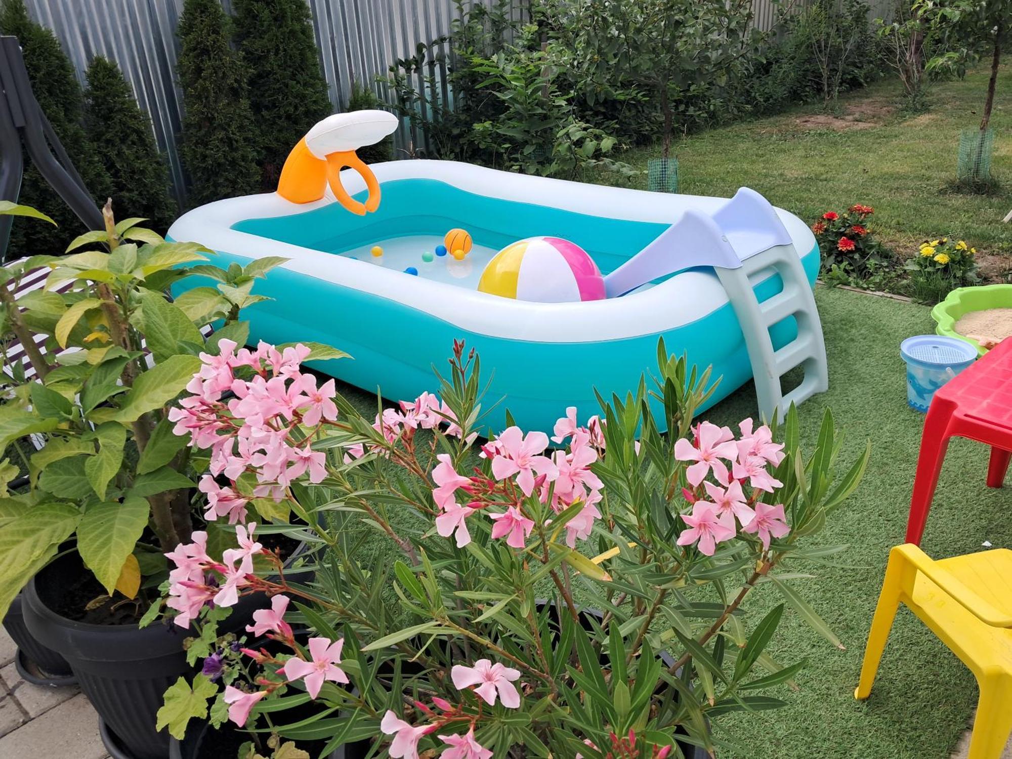 Petunia-Dom S Dvoma Spalnami Bešeňová Exteriör bild